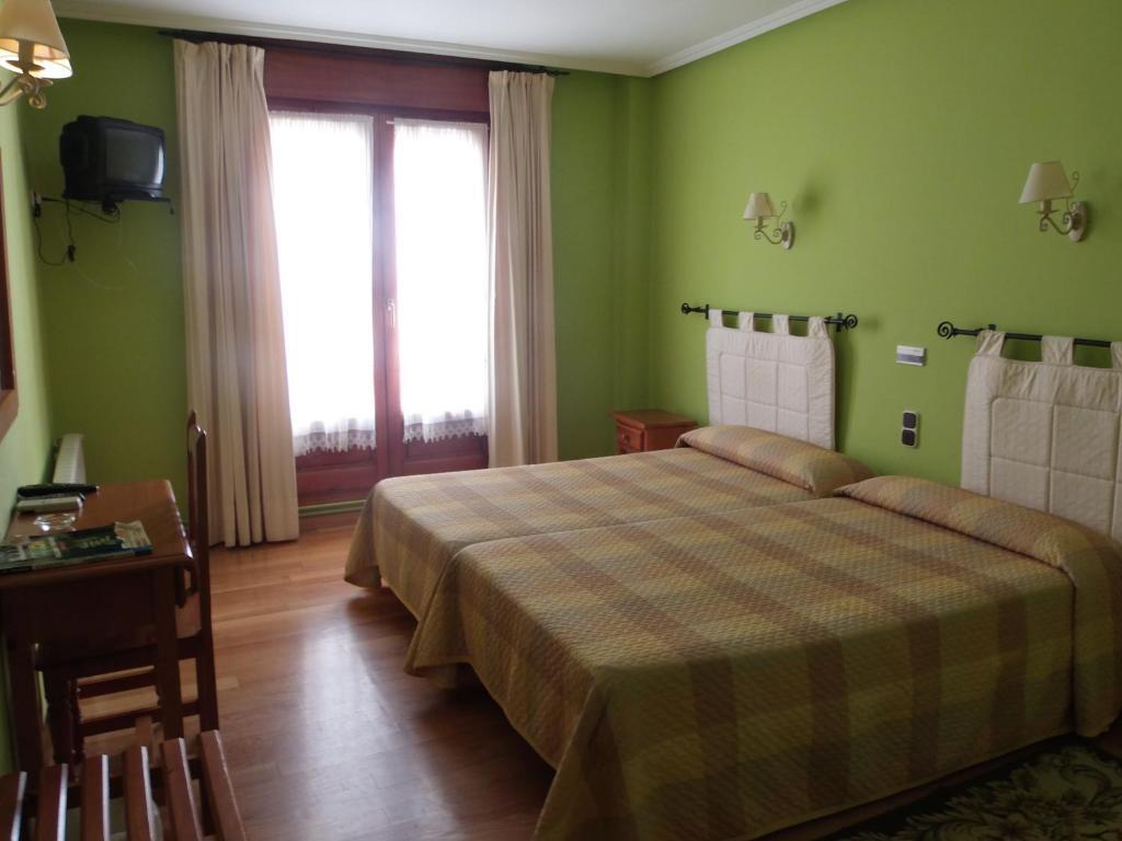 Hostal-Restaurante San Antolin Tordesillas Ngoại thất bức ảnh