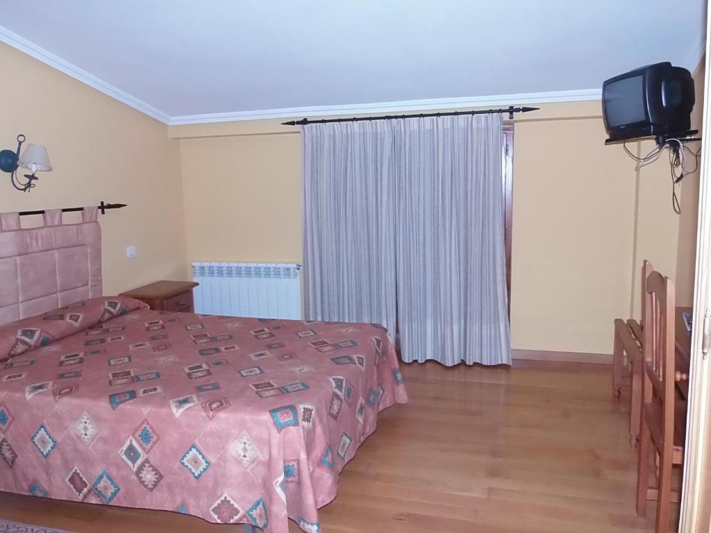 Hostal-Restaurante San Antolin Tordesillas Ngoại thất bức ảnh