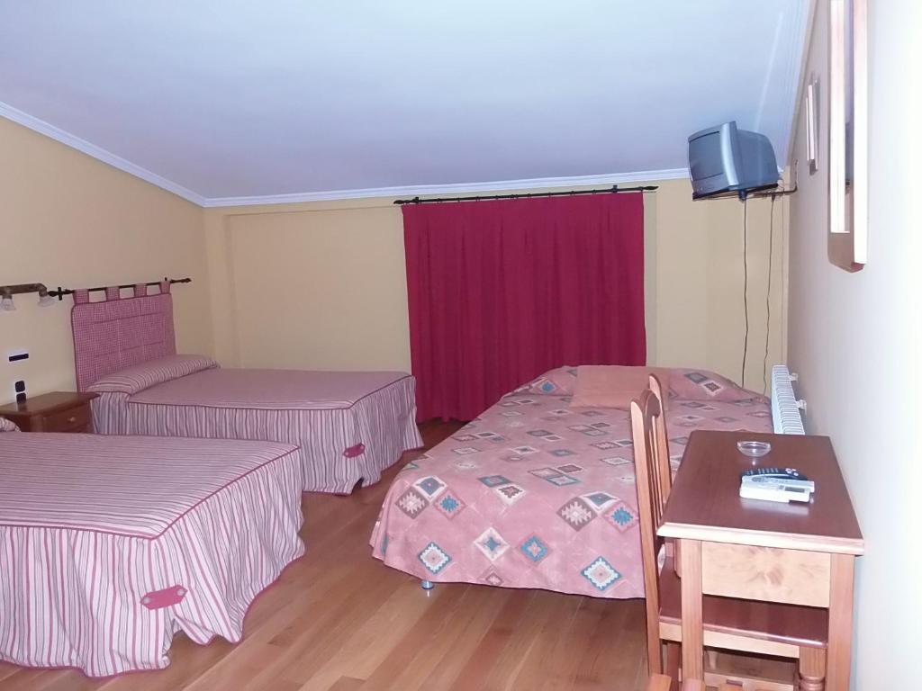 Hostal-Restaurante San Antolin Tordesillas Ngoại thất bức ảnh