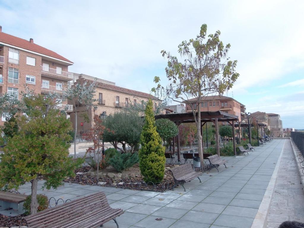 Hostal-Restaurante San Antolin Tordesillas Ngoại thất bức ảnh